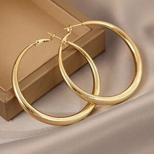 Luxury gold hoops